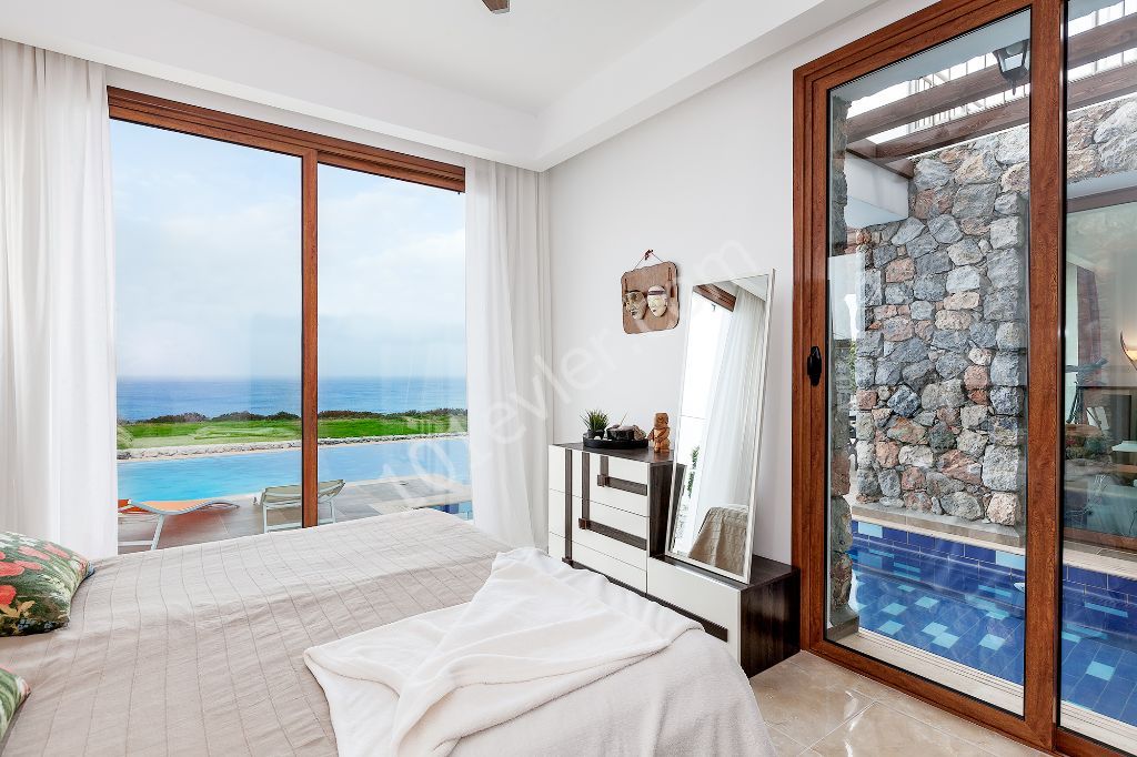 Stone Feature 3 Bed Villa With T-Shaped Pool Only 150m From The Sea   