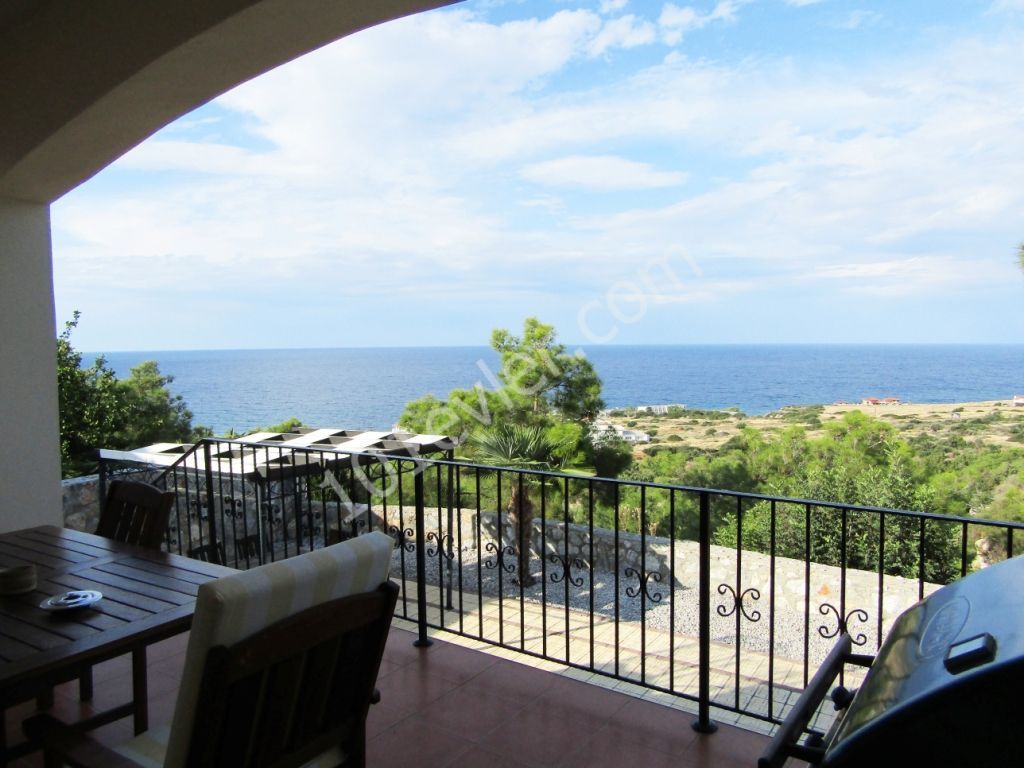 REDUCED Spectacular Views From Beautiful 3 Bedroom Stone Bungalow