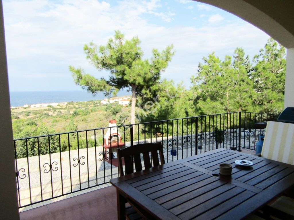 REDUCED Spectacular Views From Beautiful 3 Bedroom Stone Bungalow