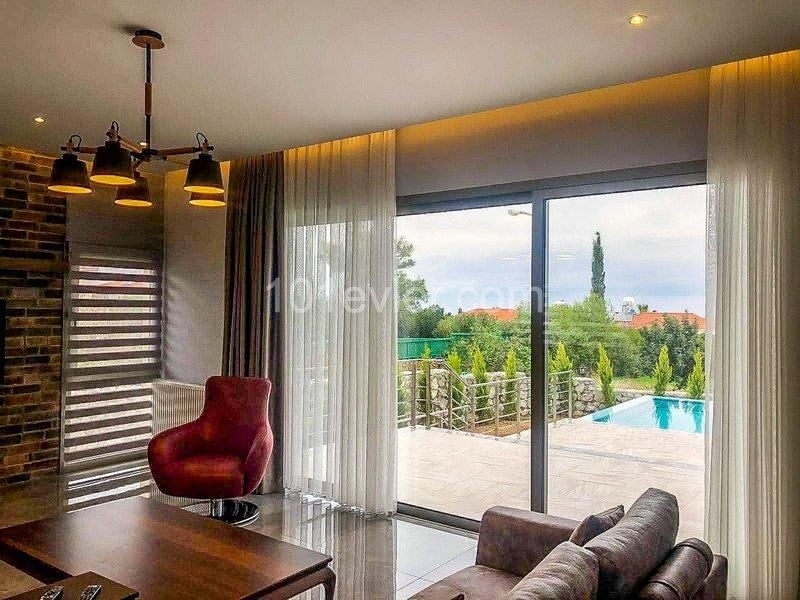 3 Yatak Odalı Modern Villa Çatalköy ** 