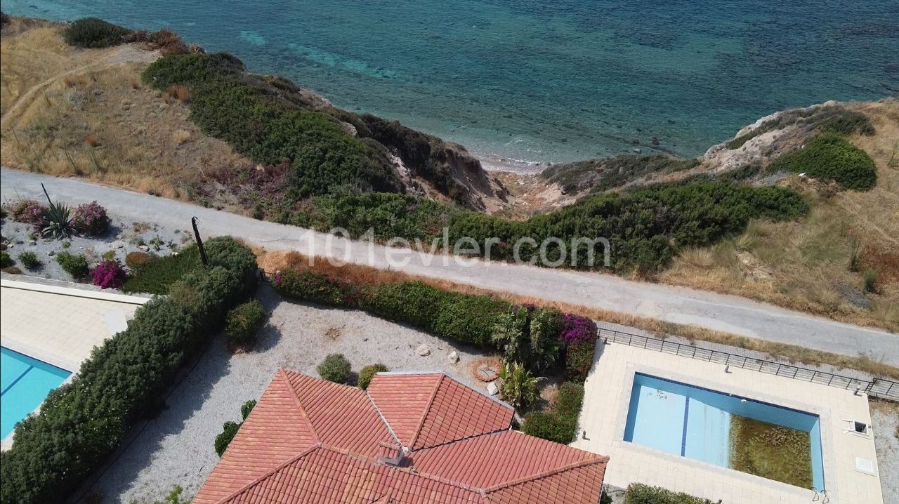 Frontline 4 Bed Villa With Sea And Sunset Views