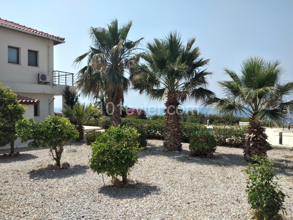 Satılık Villa-Bahçeli, Girne