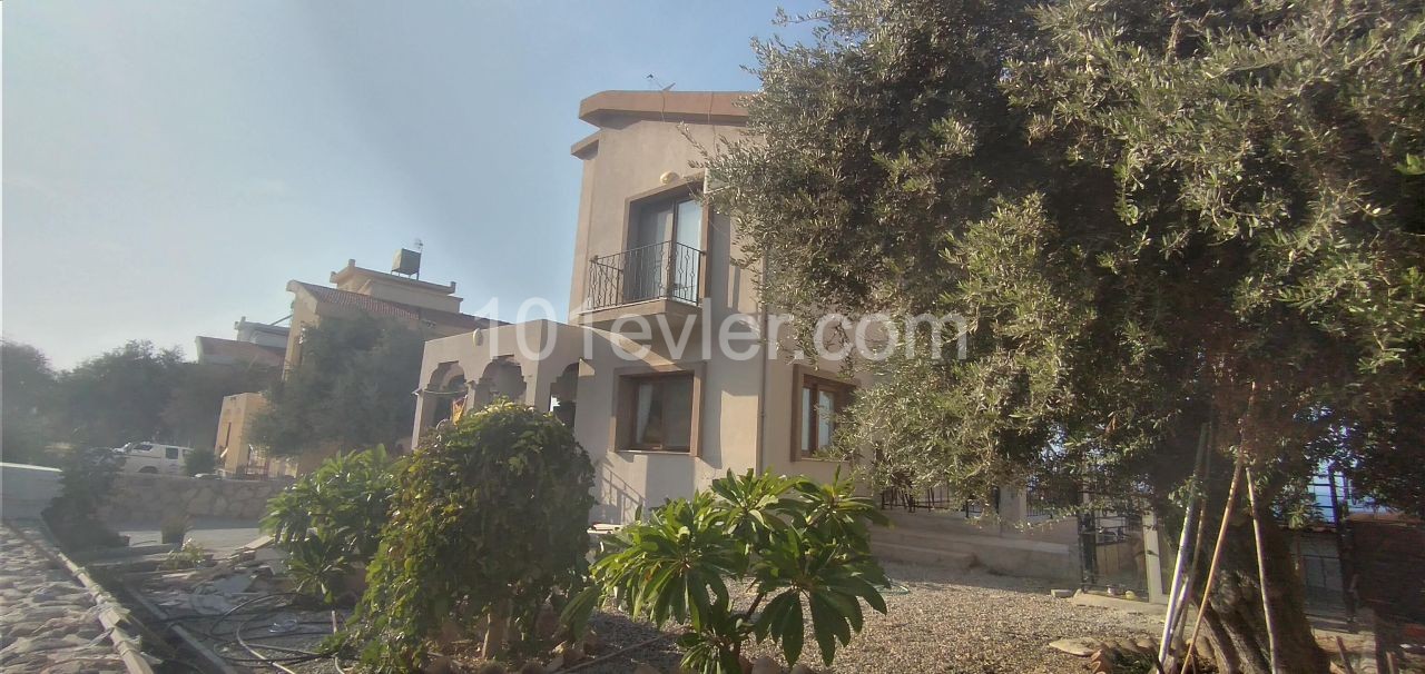 Köy Müstakil Deniz Manzaralı 4 Yataklı Villa ** 