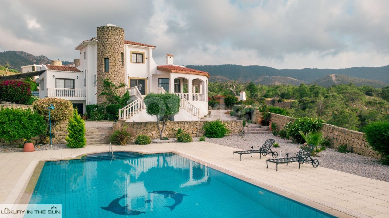 Luxury Sea & Mountain View 3 Bedroom Villa With 12x6 Private Pool On An Exclusive Boutique Site