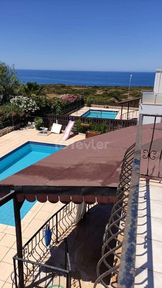 4 Bedroom Villa with Private Pool in Village Location