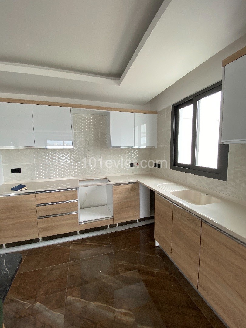 LÜKS SEVERLER İÇİN KAÇIRILMAZ PENTHOUSE 