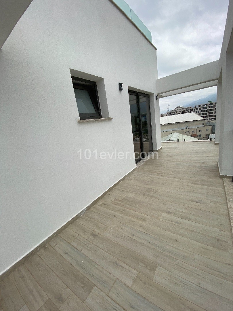 LÜKS SEVERLER İÇİN KAÇIRILMAZ PENTHOUSE 