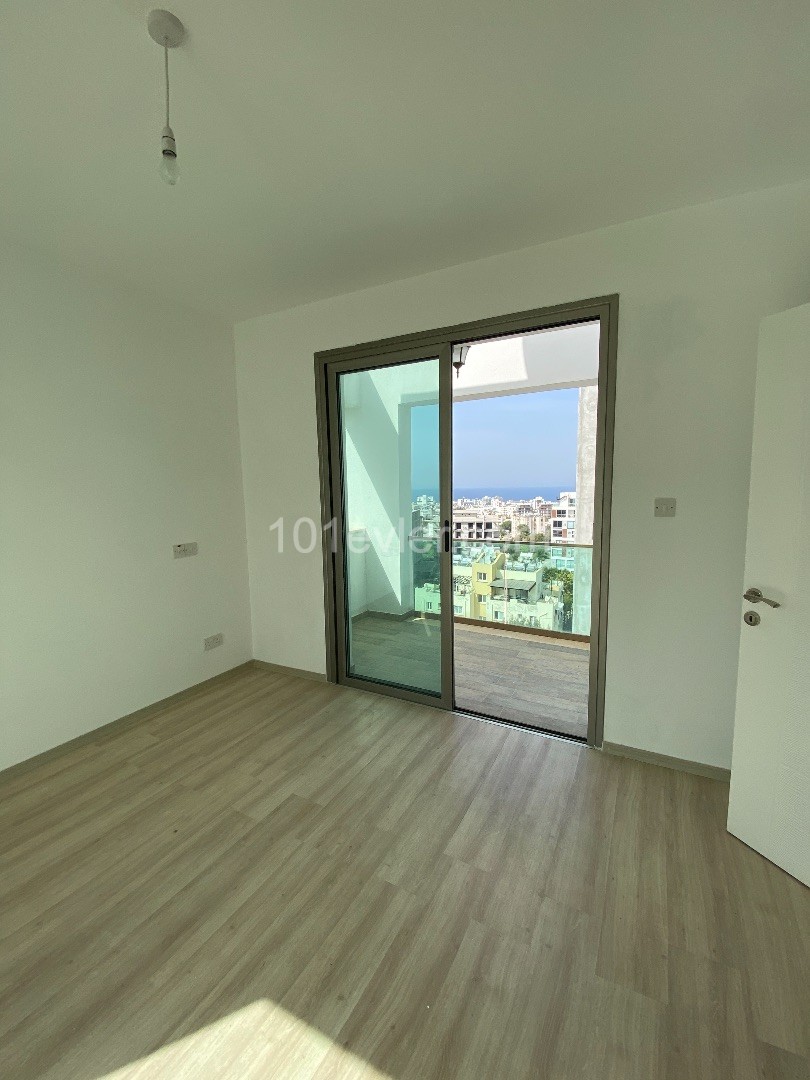 YEŞİLLİKLER İÇİNDE SIFIR EŞYALI 3+1 DAĞ VE DENİZ MANZARALI PENTHOUSE 