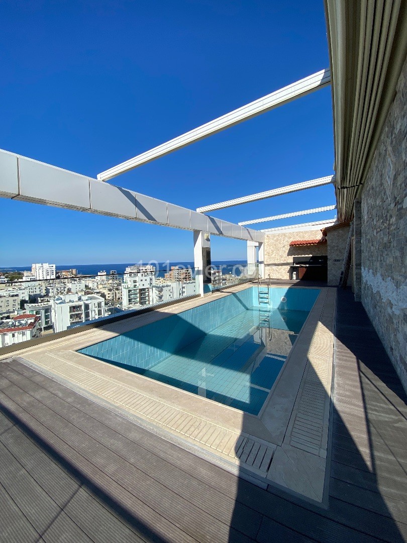 ULTRA LUXURIOUS PENTHOUSE WITH PRIVATE POOL AT NEW HARBOUR 