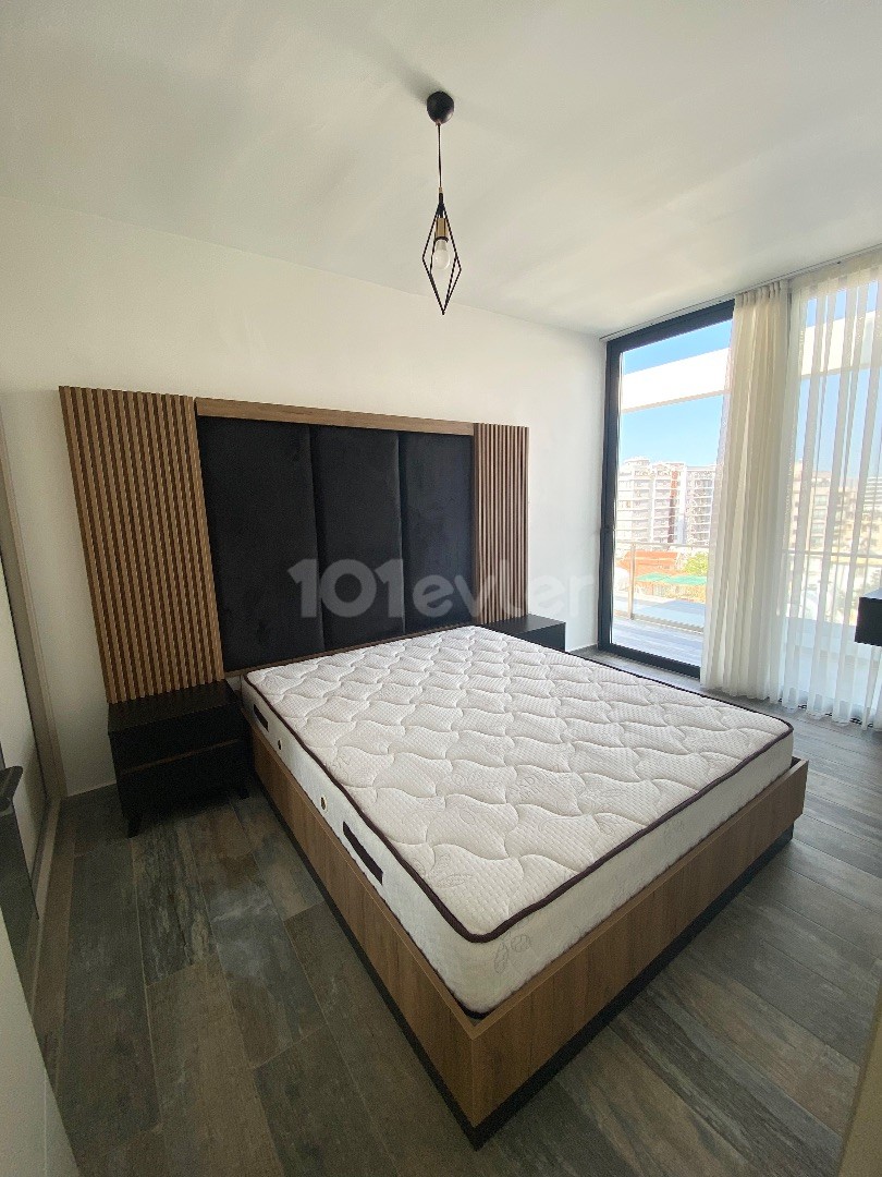 KAR MARKET BÖLGESİNDE 2+1 EŞYALI VE BÜYÜK TERASLI DAİRE 