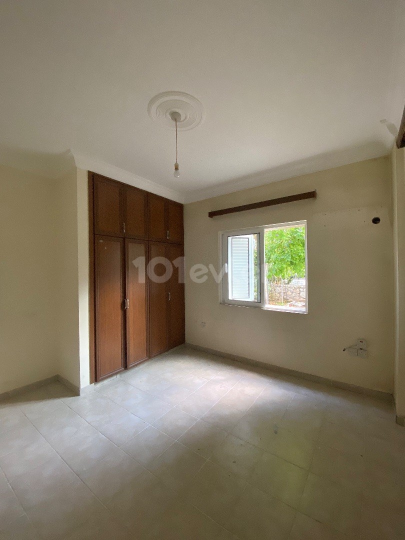 3+1 FLAT FOR SALE WITH GARDEN WITH WALKING DISTANCE TO MACCARA SHOP