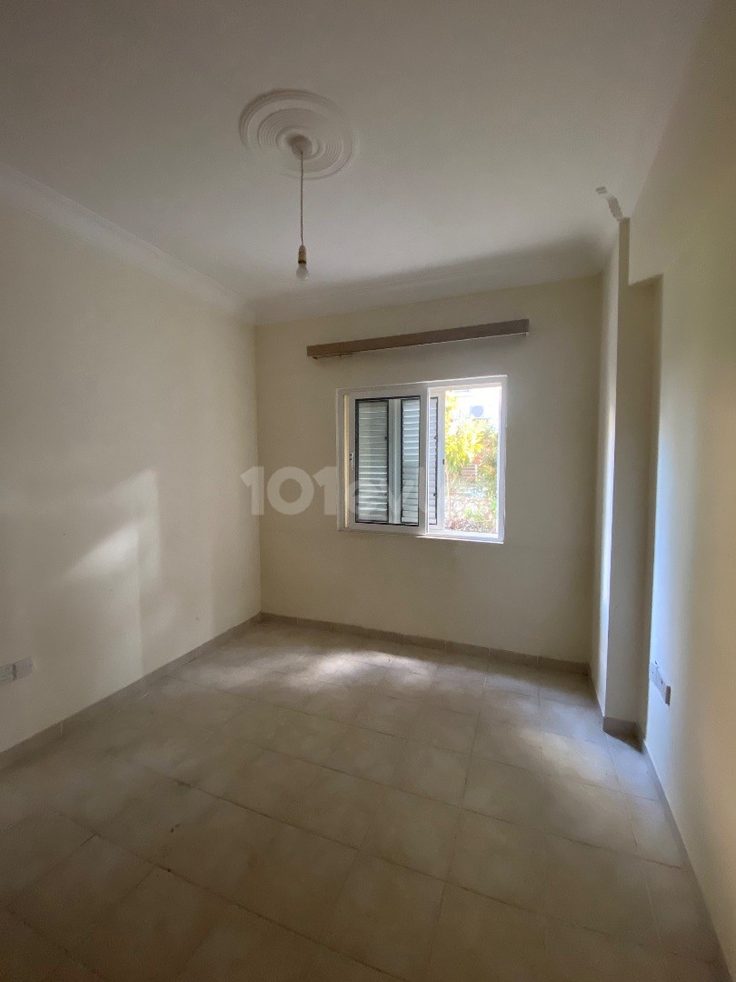 3+1 FLAT FOR SALE WITH GARDEN WITH WALKING DISTANCE TO MACCARA SHOP