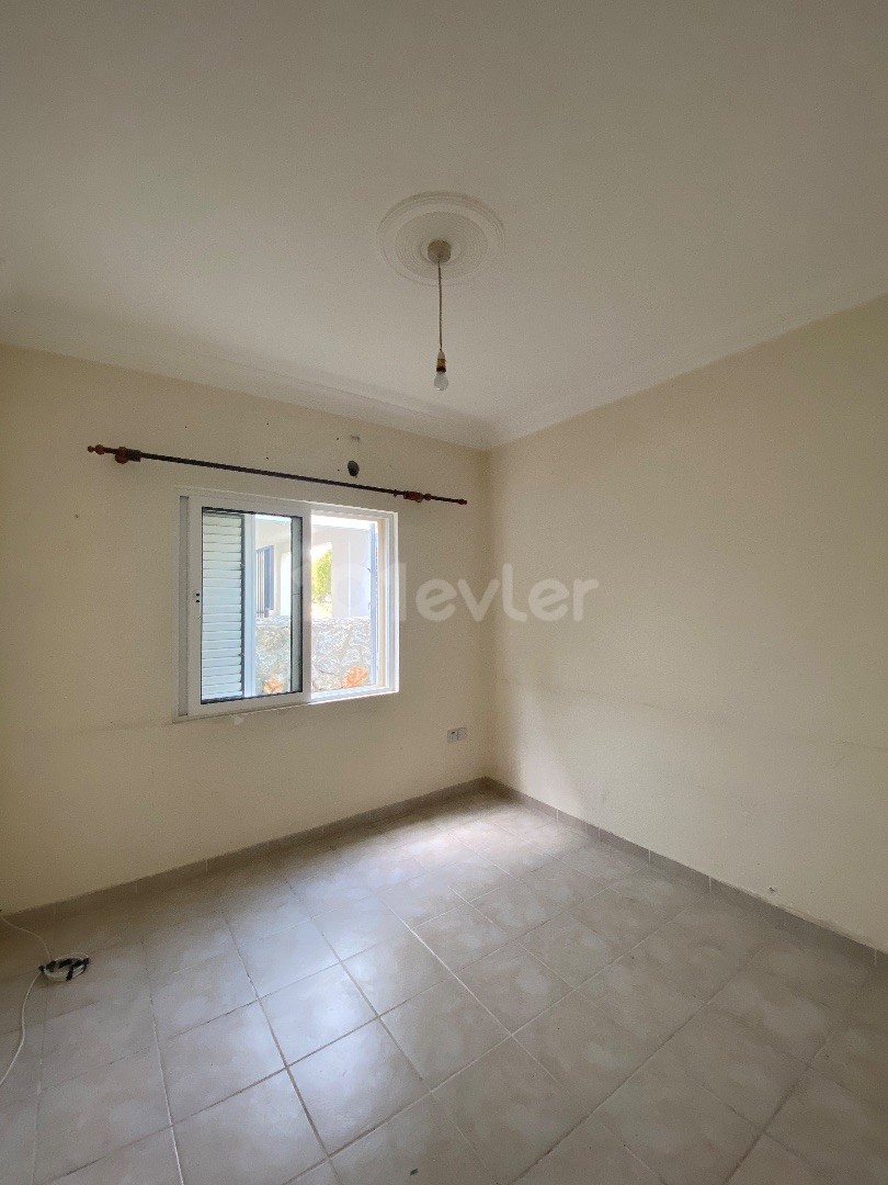 3+1 FLAT FOR SALE WITH GARDEN WITH WALKING DISTANCE TO MACCARA SHOP