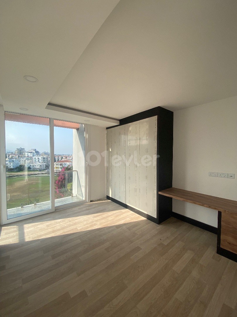 2+1 DUPLEX, BRANDNEUES PENTHOUSE !  ** 