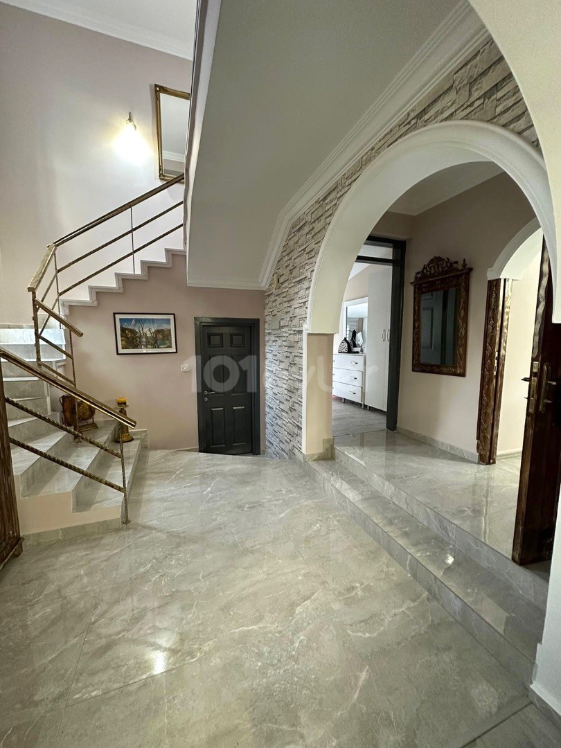 LUXURIOUS 4+1 VILLA WITH POOL IN OZANKOY