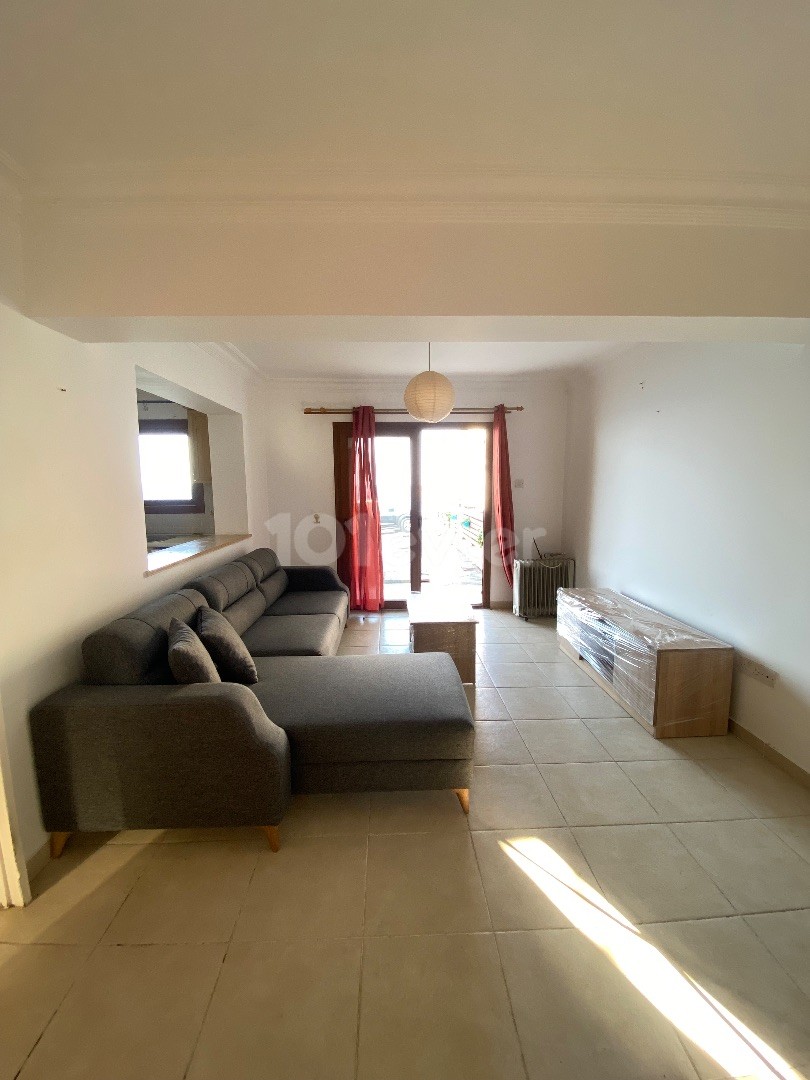 Furnished 3+1 in Karakum, close to Girne Univercity next to the sea ! tv will be bought