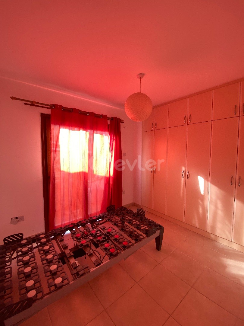 Furnished 3+1 in Karakum, close to Girne Univercity next to the sea ! tv will be bought