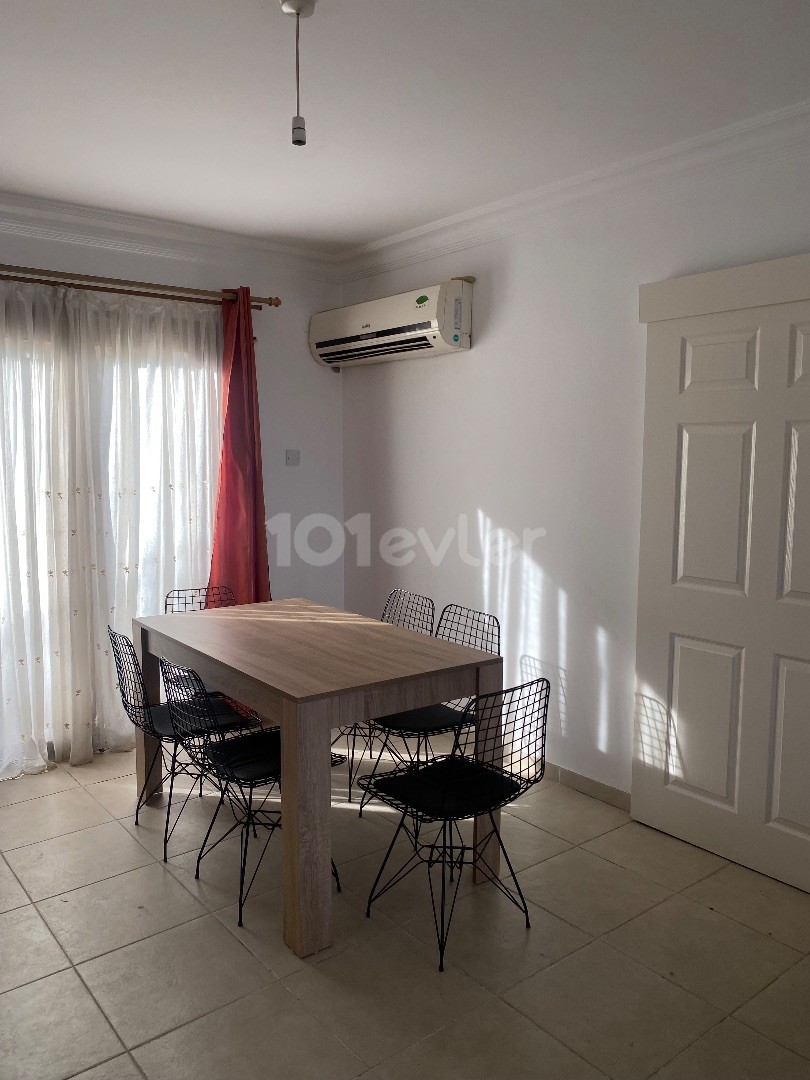 Furnished 3+1 in Karakum, close to Girne Univercity next to the sea ! tv will be bought