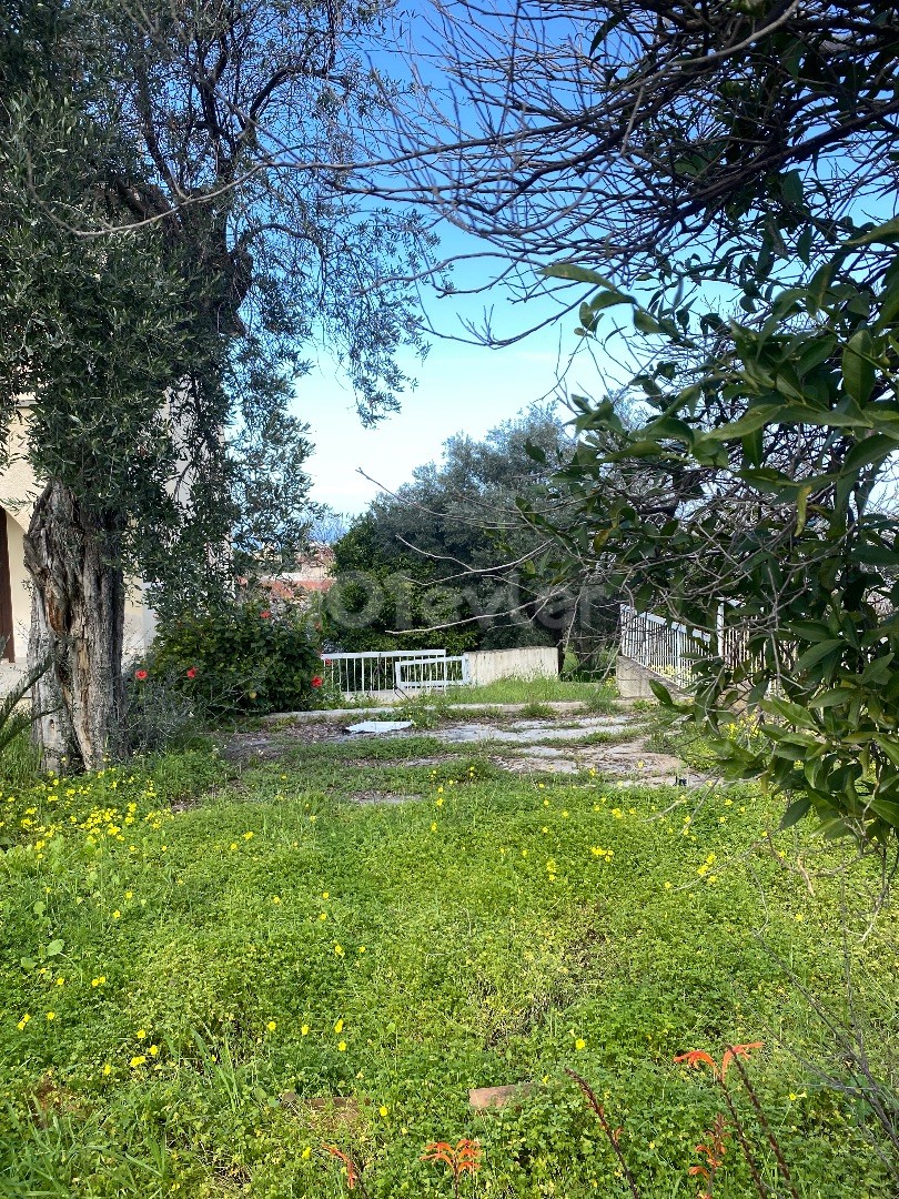 ÇEVRE YOLU YAKINI DAĞ VE DENİZ MANZARALI SATILIK 2,5 DÖNÜM