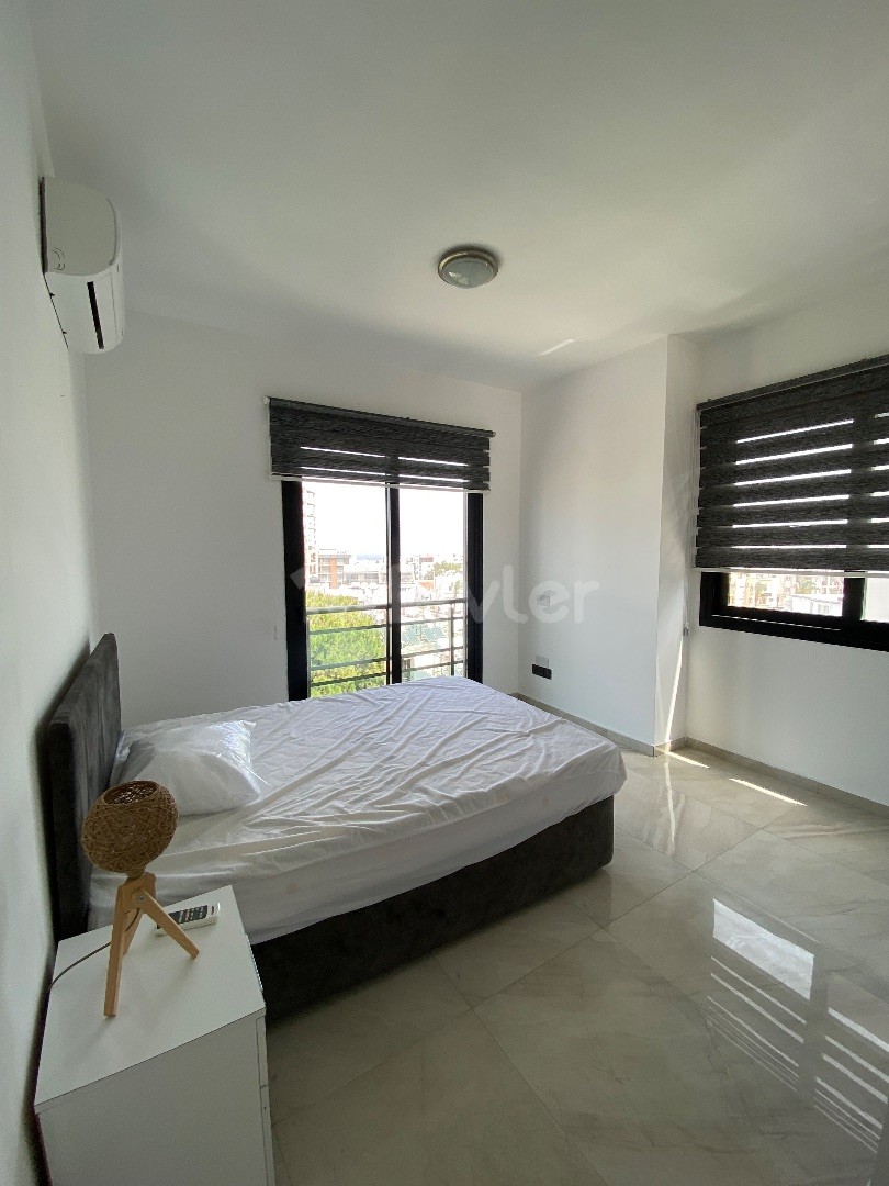 2+1 FLAT IN GIRNE CENTER WITH EN SUIT BEDROOM