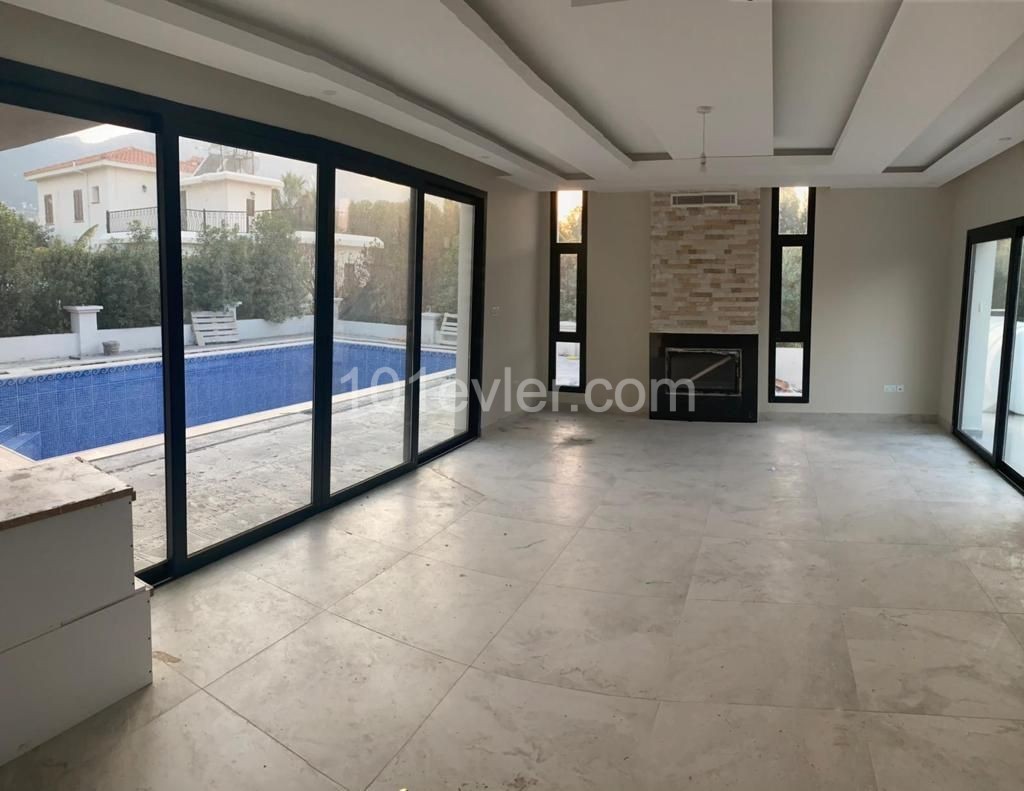 Villa For Sale in Çatalköy, Kyrenia