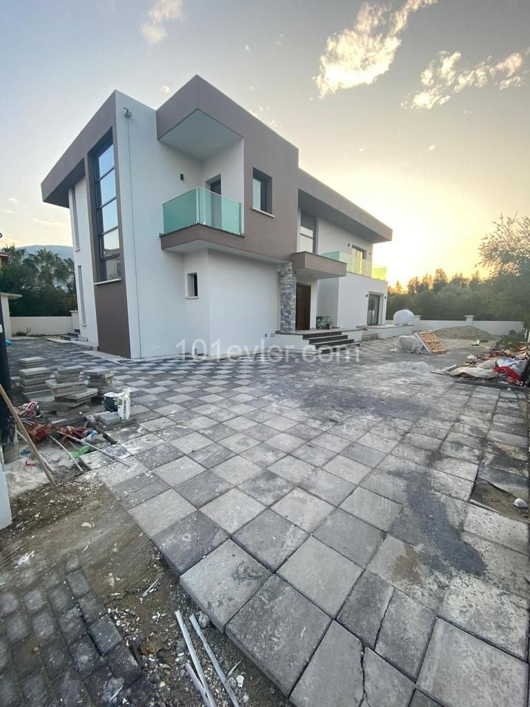 Villa For Sale in Çatalköy, Kyrenia