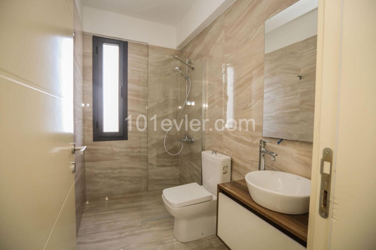 Flat For Sale in Aşağı Girne, Kyrenia