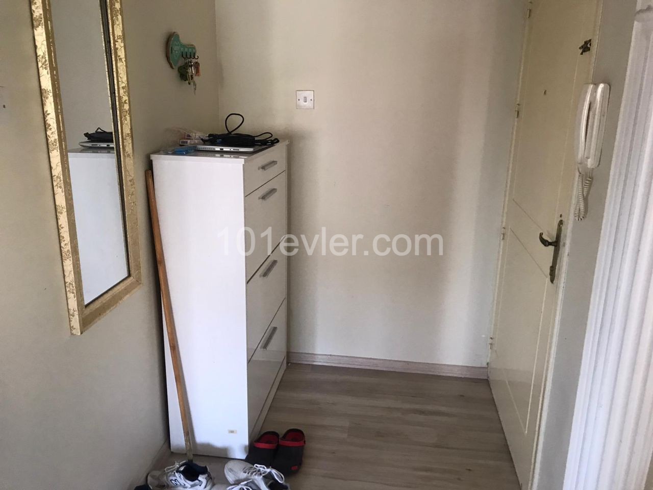 WOHNUNG ZU VERKAUFEN IN NIKOSIA / YENISEHIR ** 