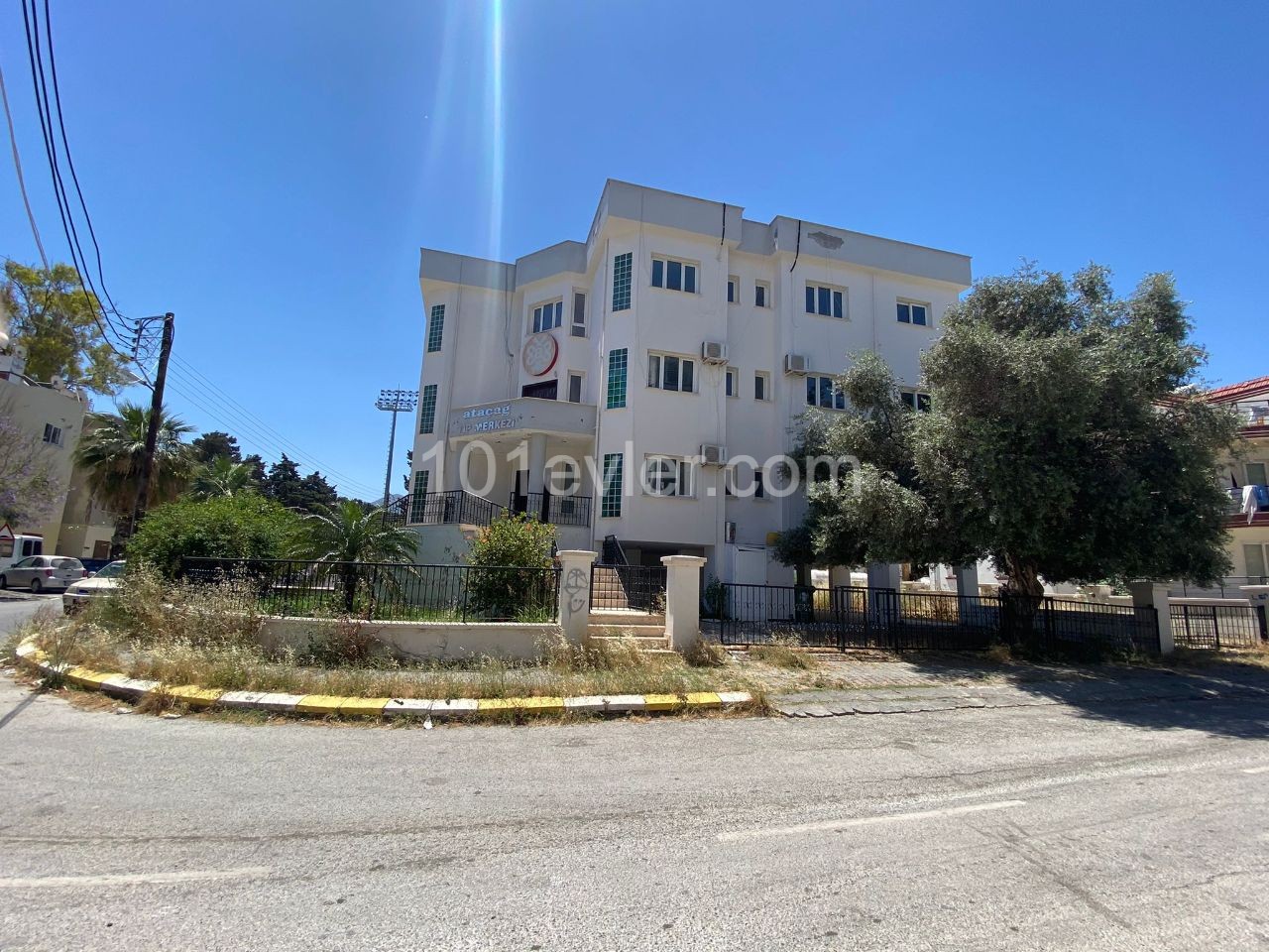 Business To Rent in Aşağı Girne, Kyrenia