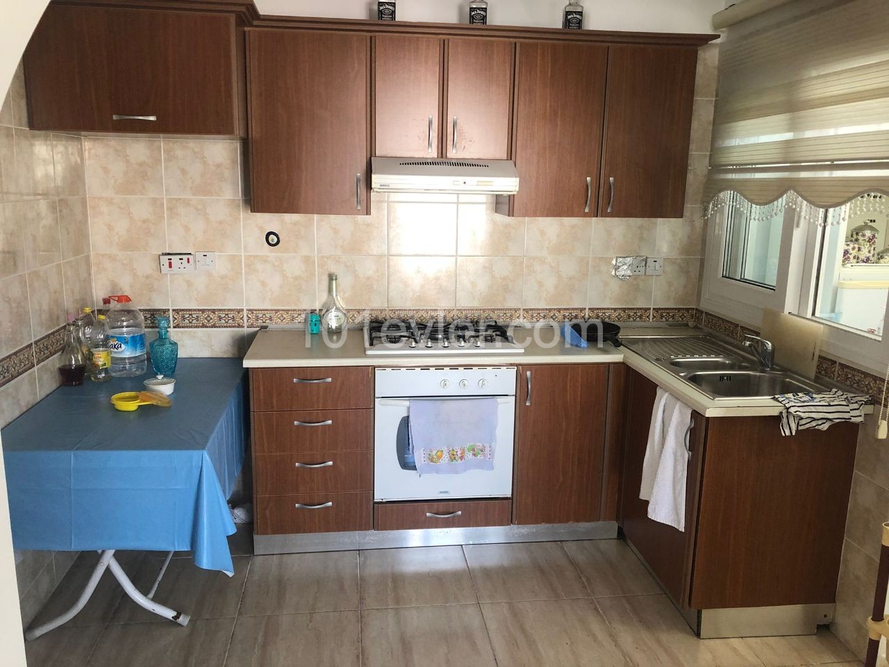 Flat To Rent in Aşağı Girne, Kyrenia