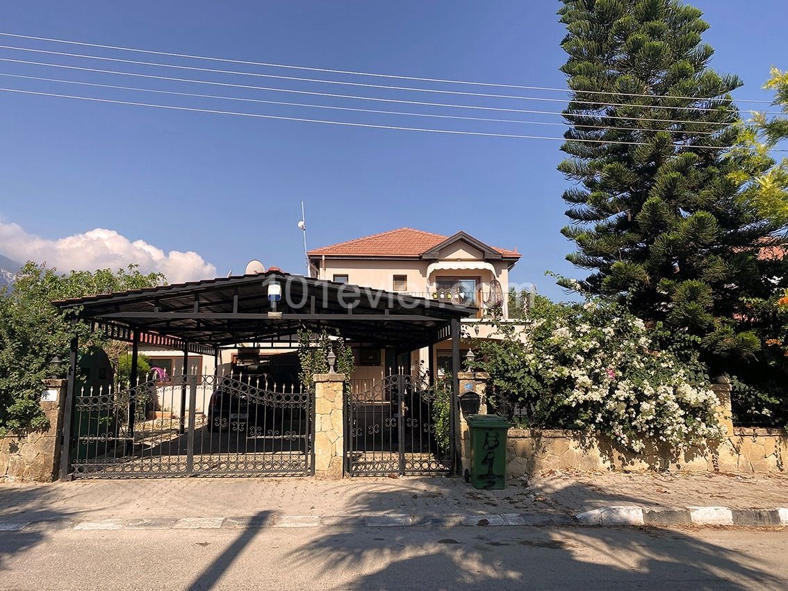 4+1 POOL VILLA WITH MAGNIFICENT GARDEN FOR SALE IN KYRENIA/ALSANCAK ** 