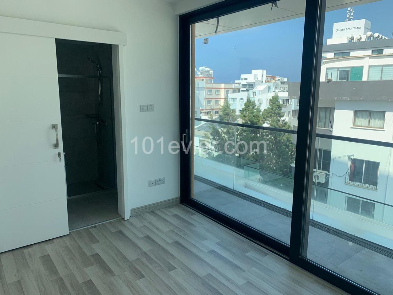 Flat To Rent in Aşağı Girne, Kyrenia