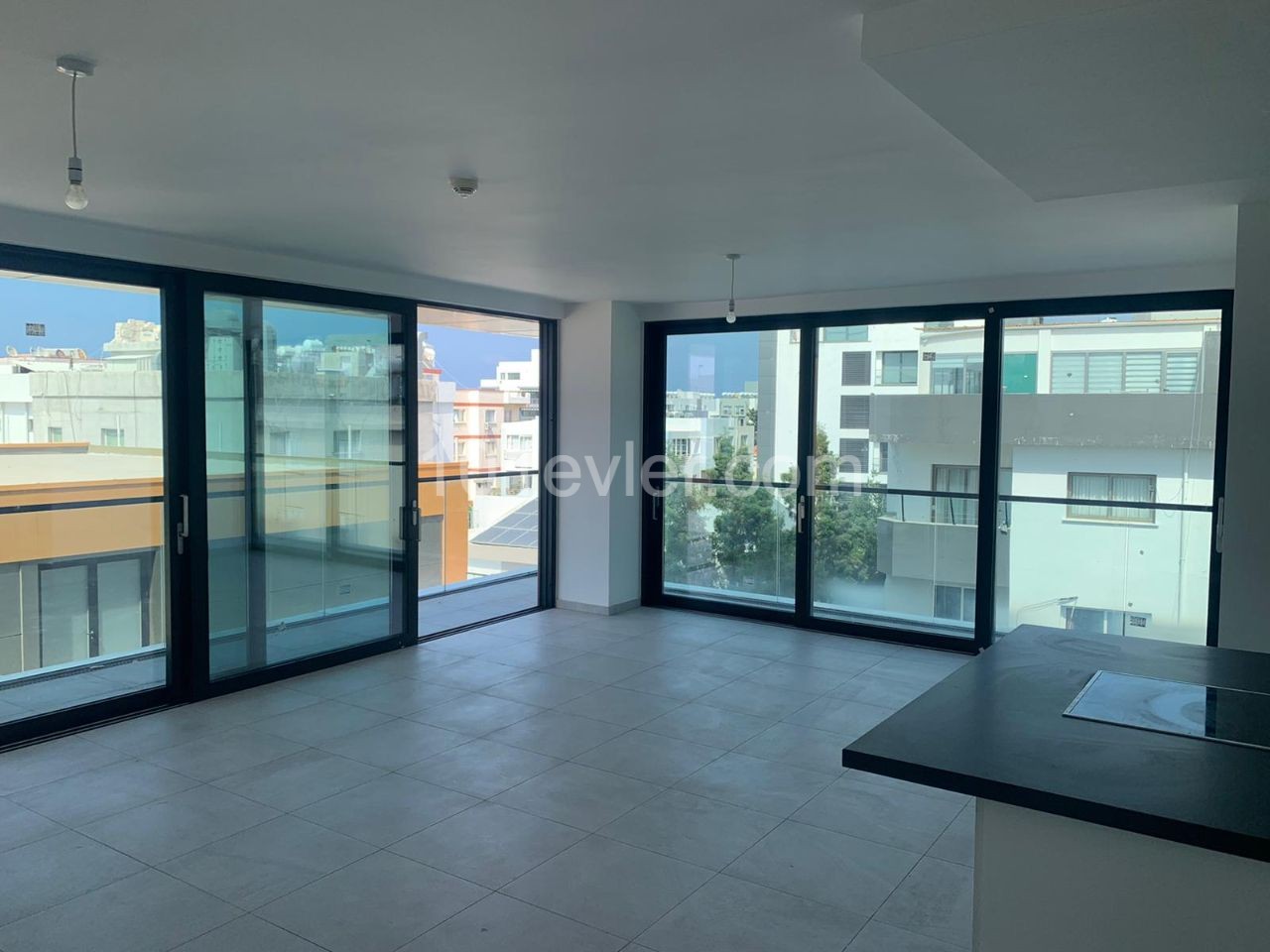 Flat To Rent in Aşağı Girne, Kyrenia