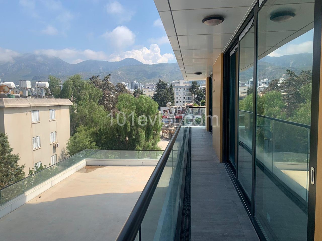 Flat To Rent in Aşağı Girne, Kyrenia