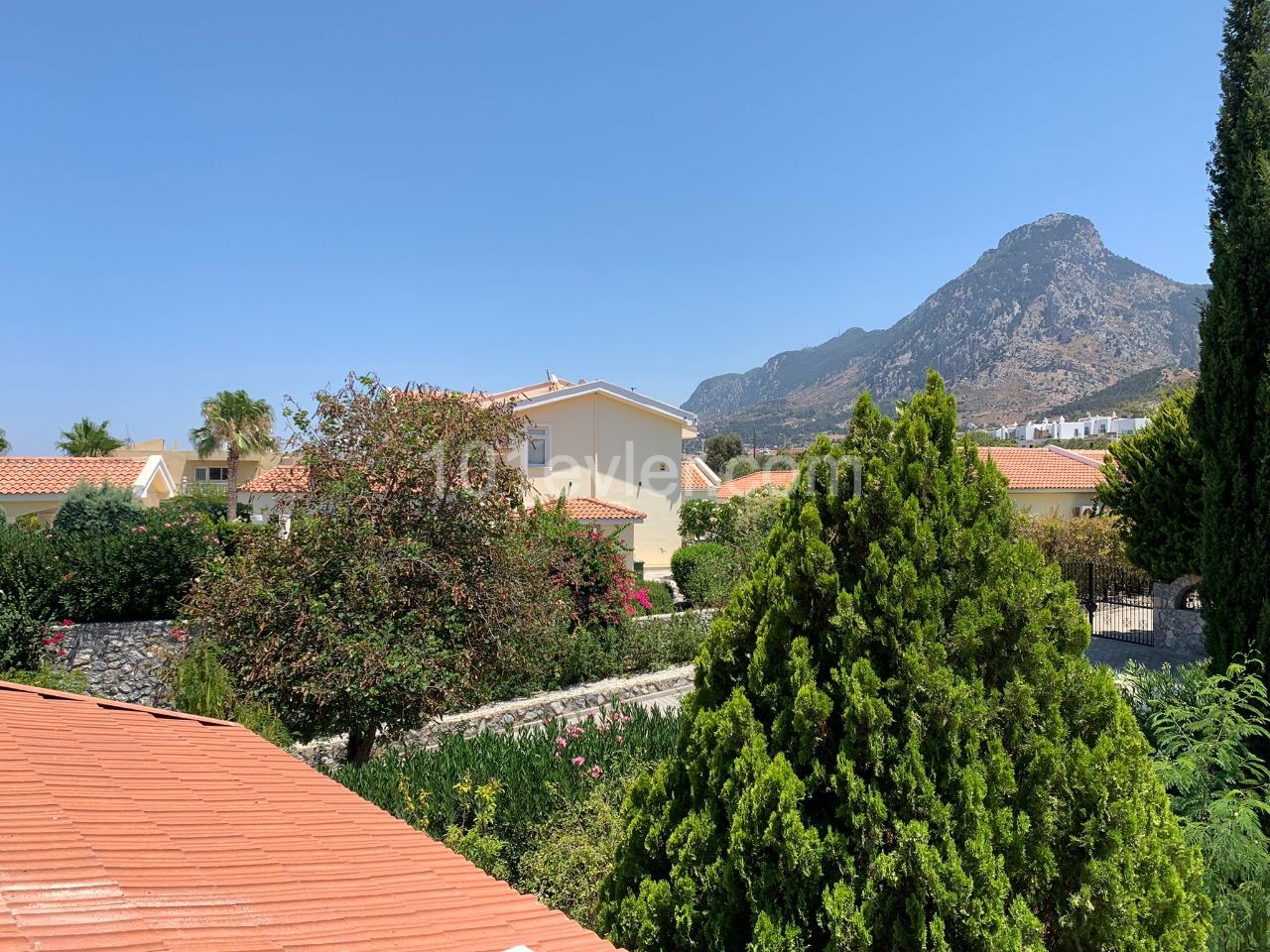 Villa To Rent in Karşıyaka, Kyrenia