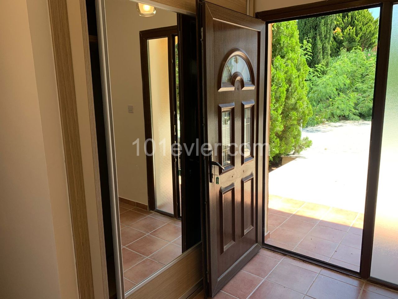 Villa To Rent in Karşıyaka, Kyrenia