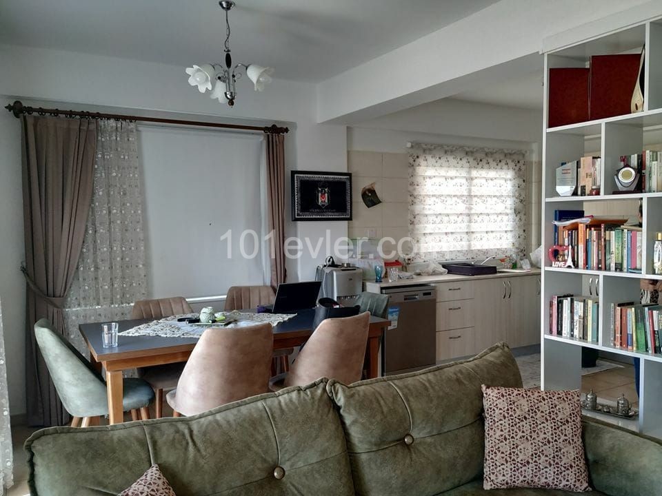 LEFKOŞA/HAMİTKÖY'DE SATILIK 3+1 TÜRK KOÇANLI DAİRE