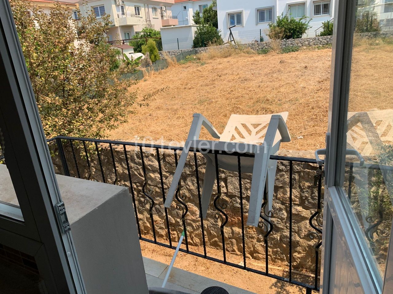 Flat To Rent in Zeytinlik, Kyrenia