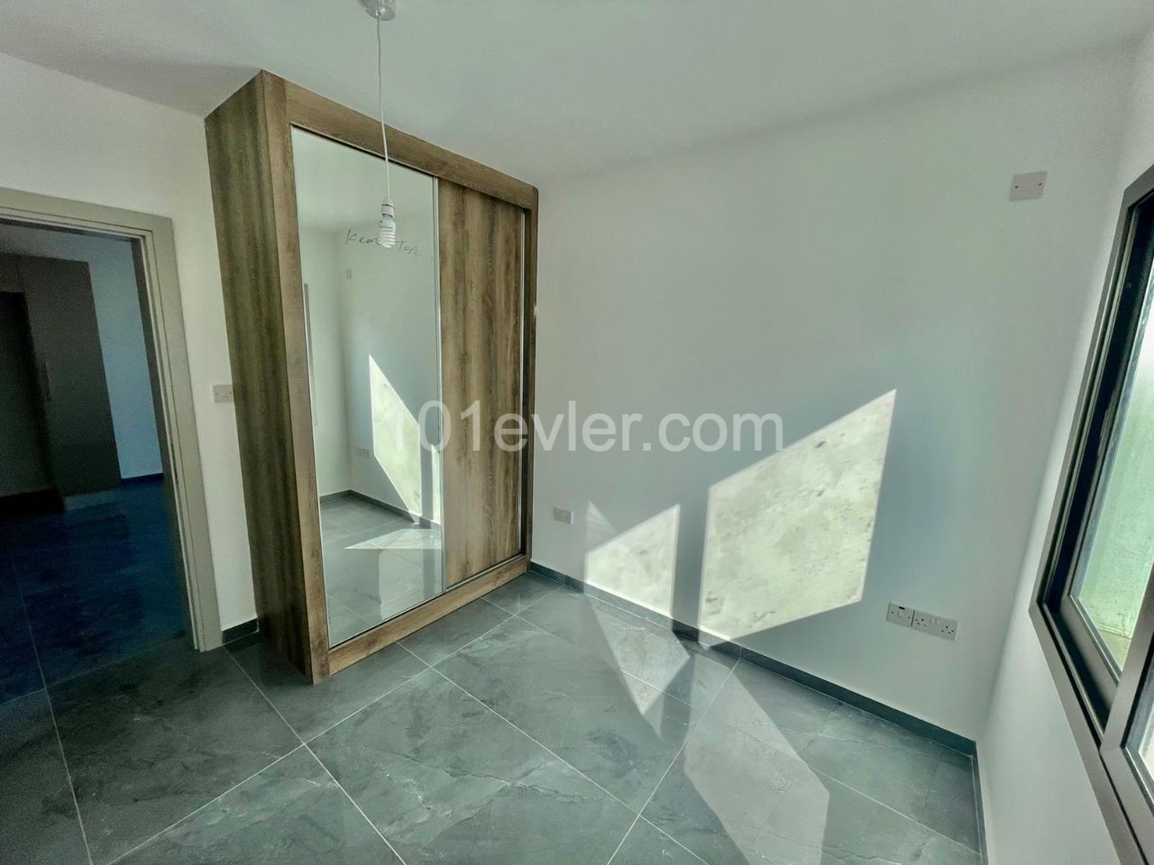 Flat To Rent in Karaoğlanoğlu, Kyrenia