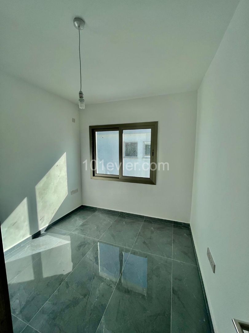 Flat To Rent in Karaoğlanoğlu, Kyrenia