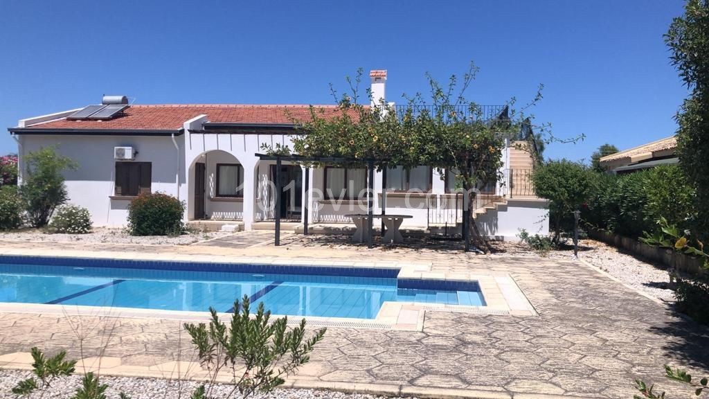 VILLA ZU VERMIETEN IN KYRENIA/ALSANCAK ** 