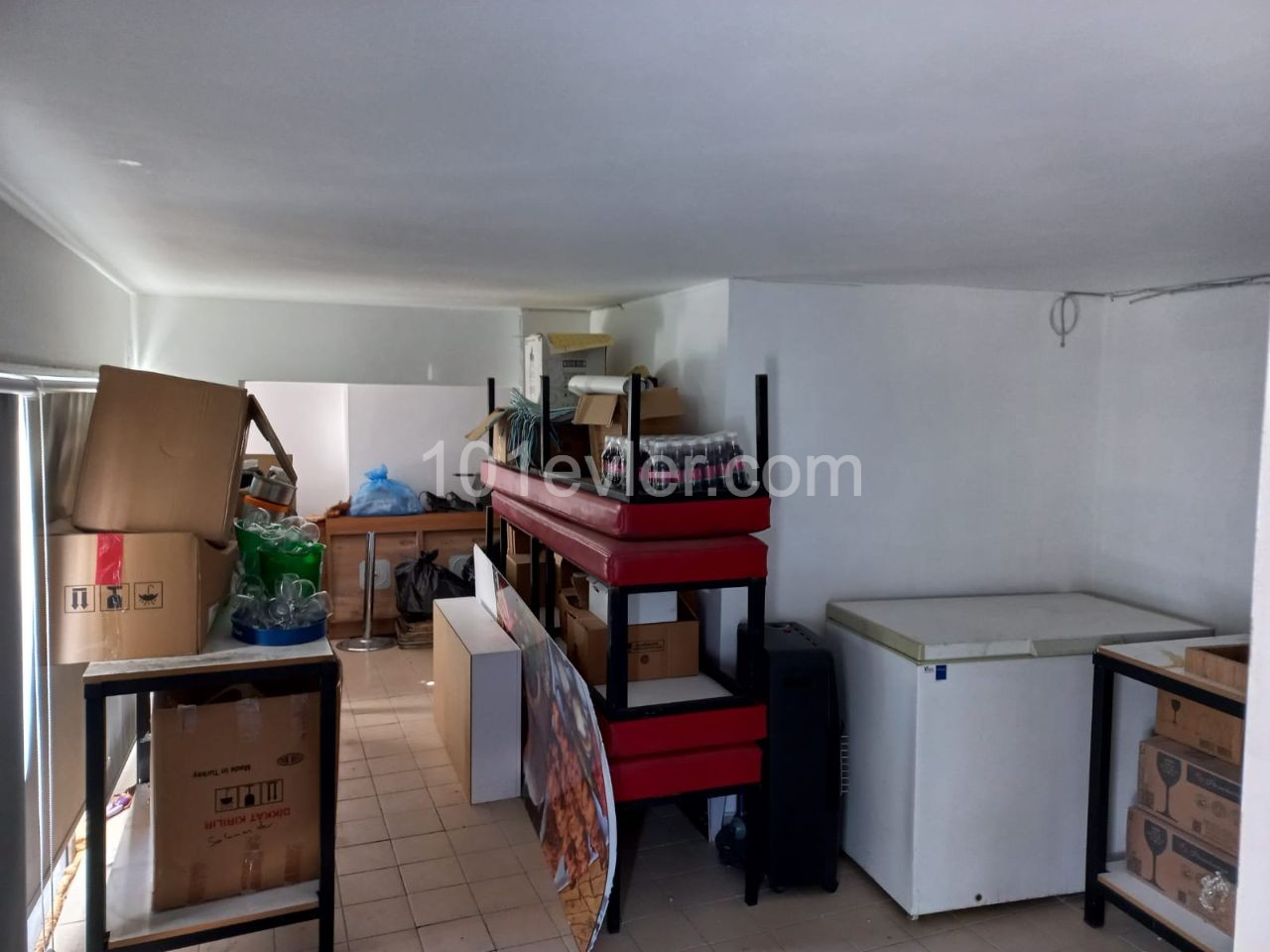 Business To Rent in Aşağı Girne, Kyrenia