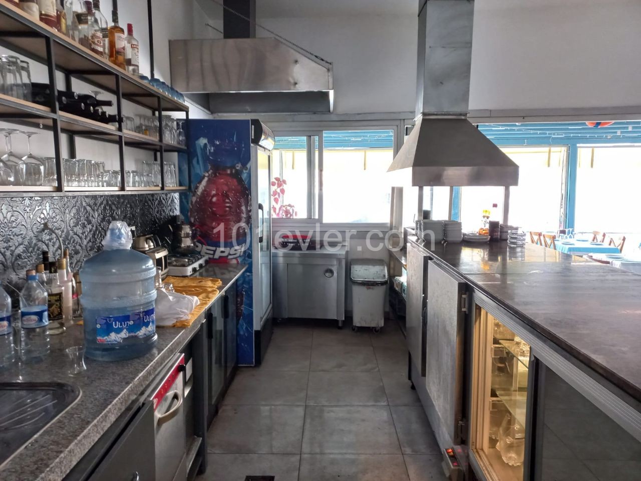 Business To Rent in Aşağı Girne, Kyrenia