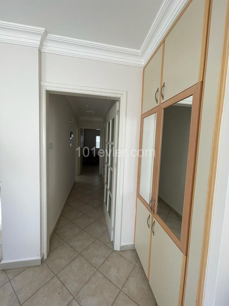 Penthouse Kaufen in Aşağı Girne, Kyrenia