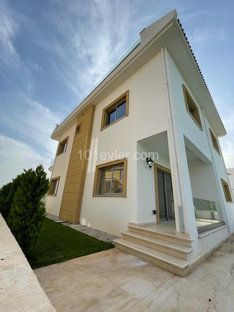 VILLAS FOR SALE IN KYRENIA/ALSANCAK ** 