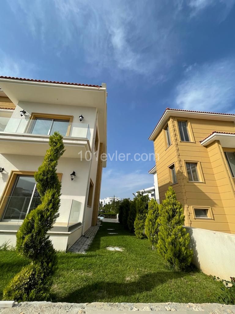 VILLAS FOR SALE IN KYRENIA/ALSANCAK ** 