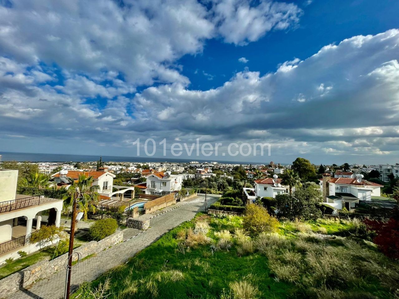 MAGNIFICENT VIEW VILLA FOR SALE IN KYRENIA/LAPTA ** 