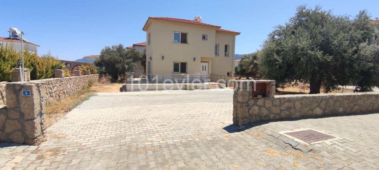 Villa For Sale in Arapköy, Kyrenia