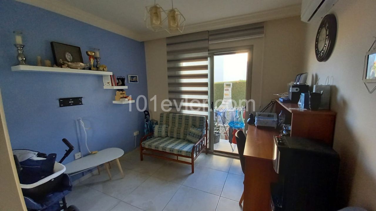 3+1 WOHNUNG ZUM VERKAUF IN KYRENIA/KARAOGLANOGLU ** 