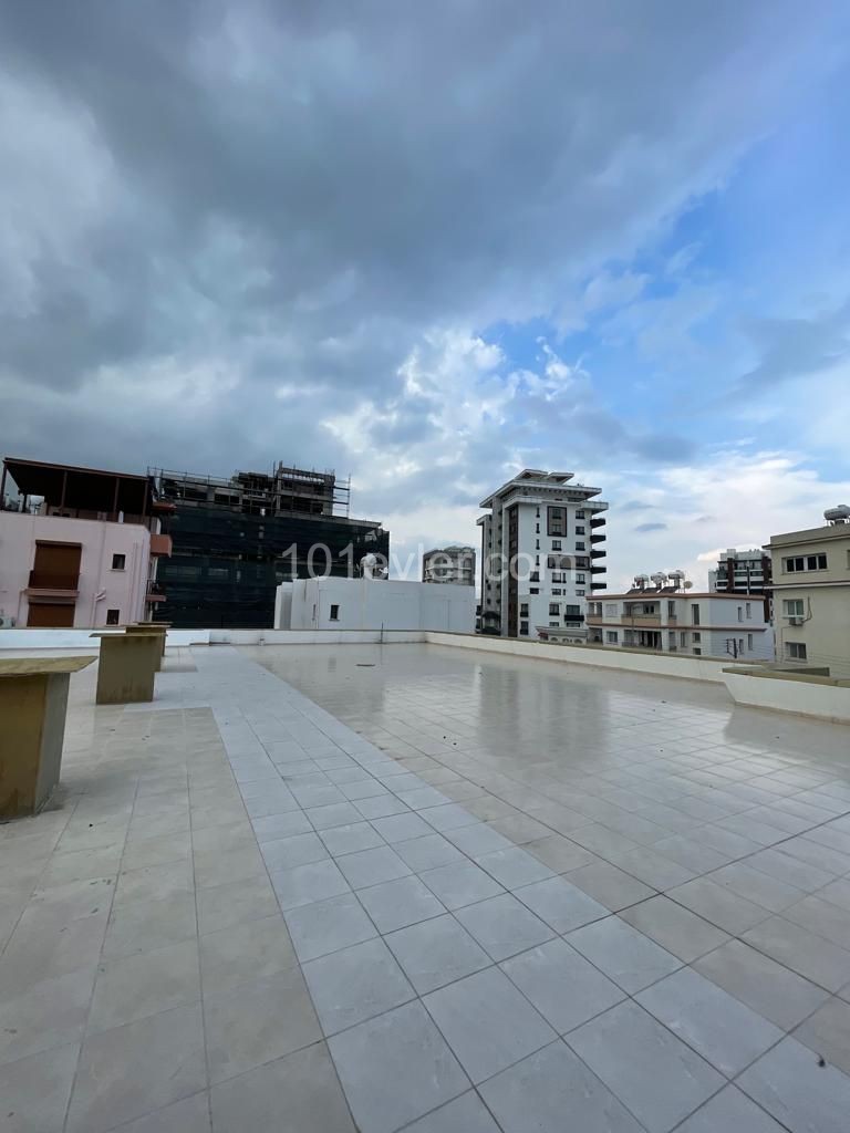 Shop To Rent in Aşağı Girne, Kyrenia